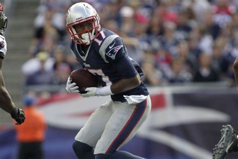 Patriots lose starting wide receiver to head injury in Week 8 vs. Dolphins